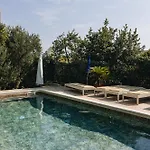 Deluxe Marghareta *